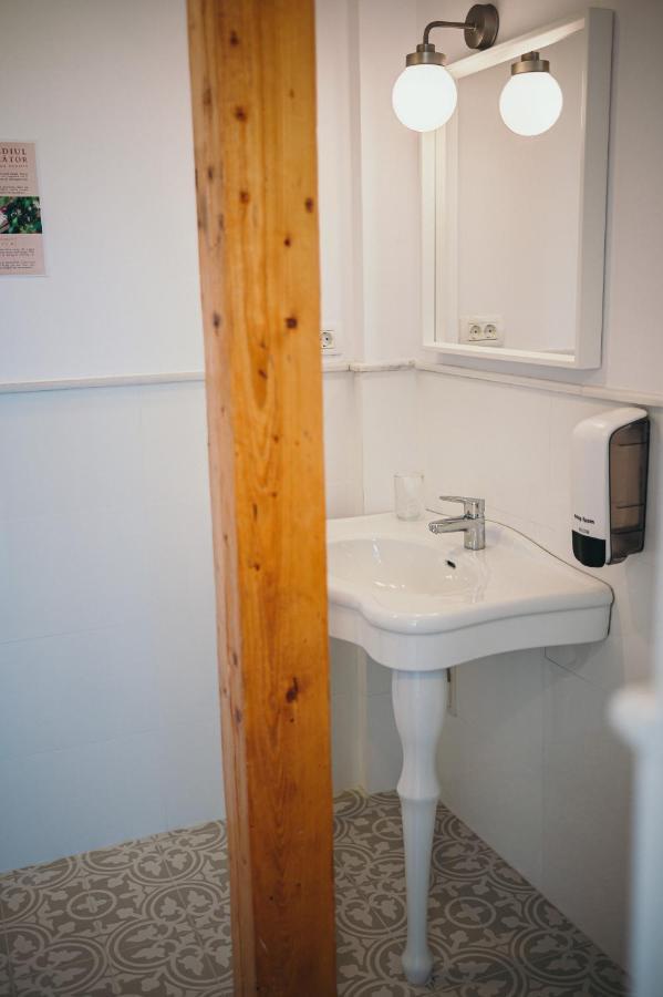 Nest Guesthouse Drobeta Turnu Severin Exterior photo