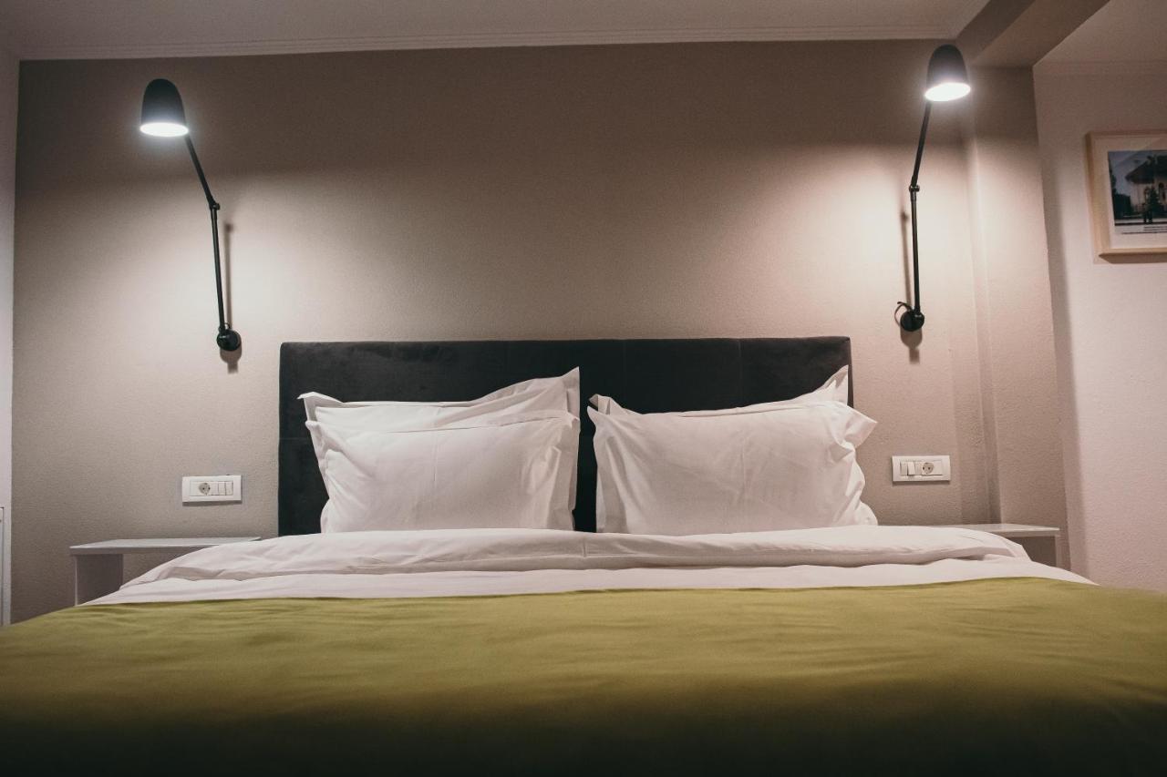 Nest Guesthouse Drobeta Turnu Severin Exterior photo